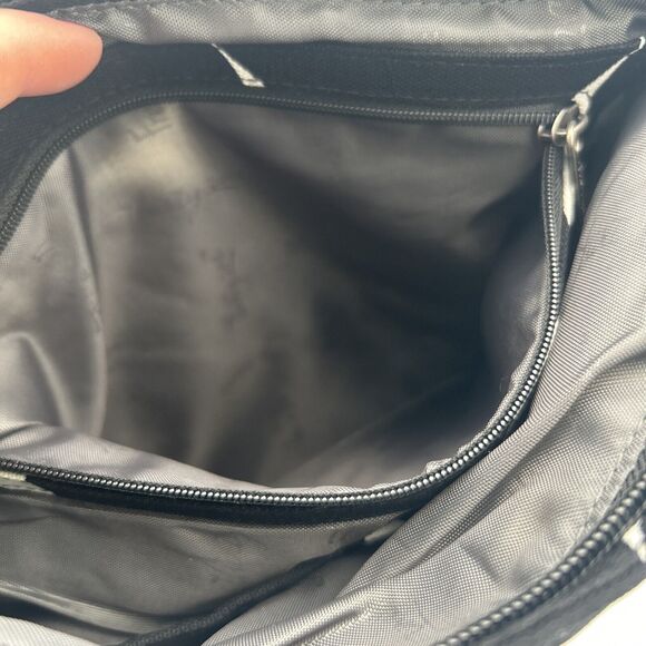 Thirty One Organizing Shoulder Bag - Big Dot - NWOT - Picture 13 of 14